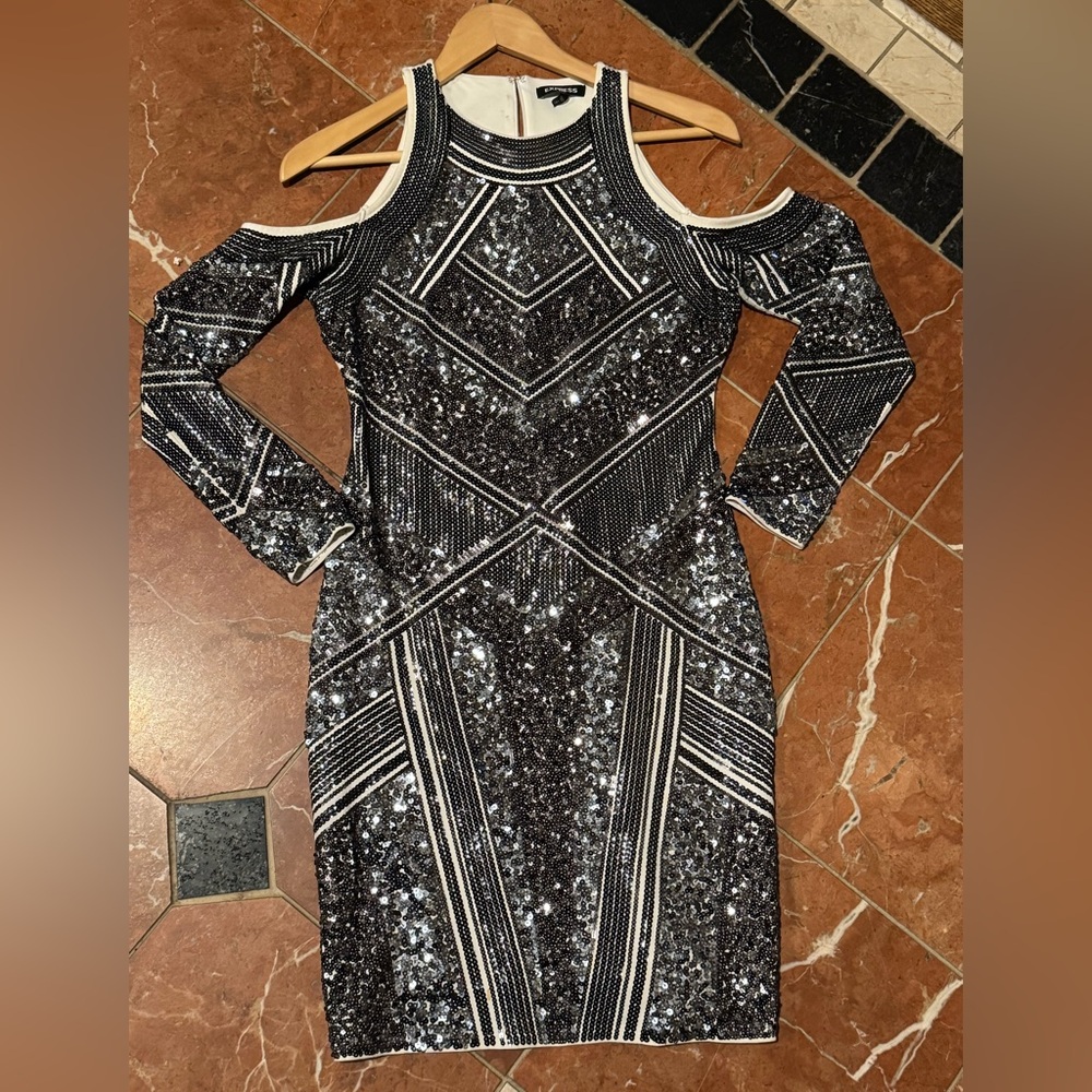 Express Cold Shoulder Silver Sequin Dress Size Small